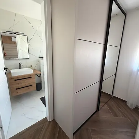 Villa Niko Deluxe Otok Vir