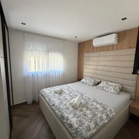 Vila Niko Deluxe Otok